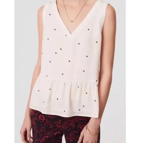 ANN TAYLOR LOFT Petites Dotted Double V Peplum Shell Top in Whisper White - Picture 1 of 9